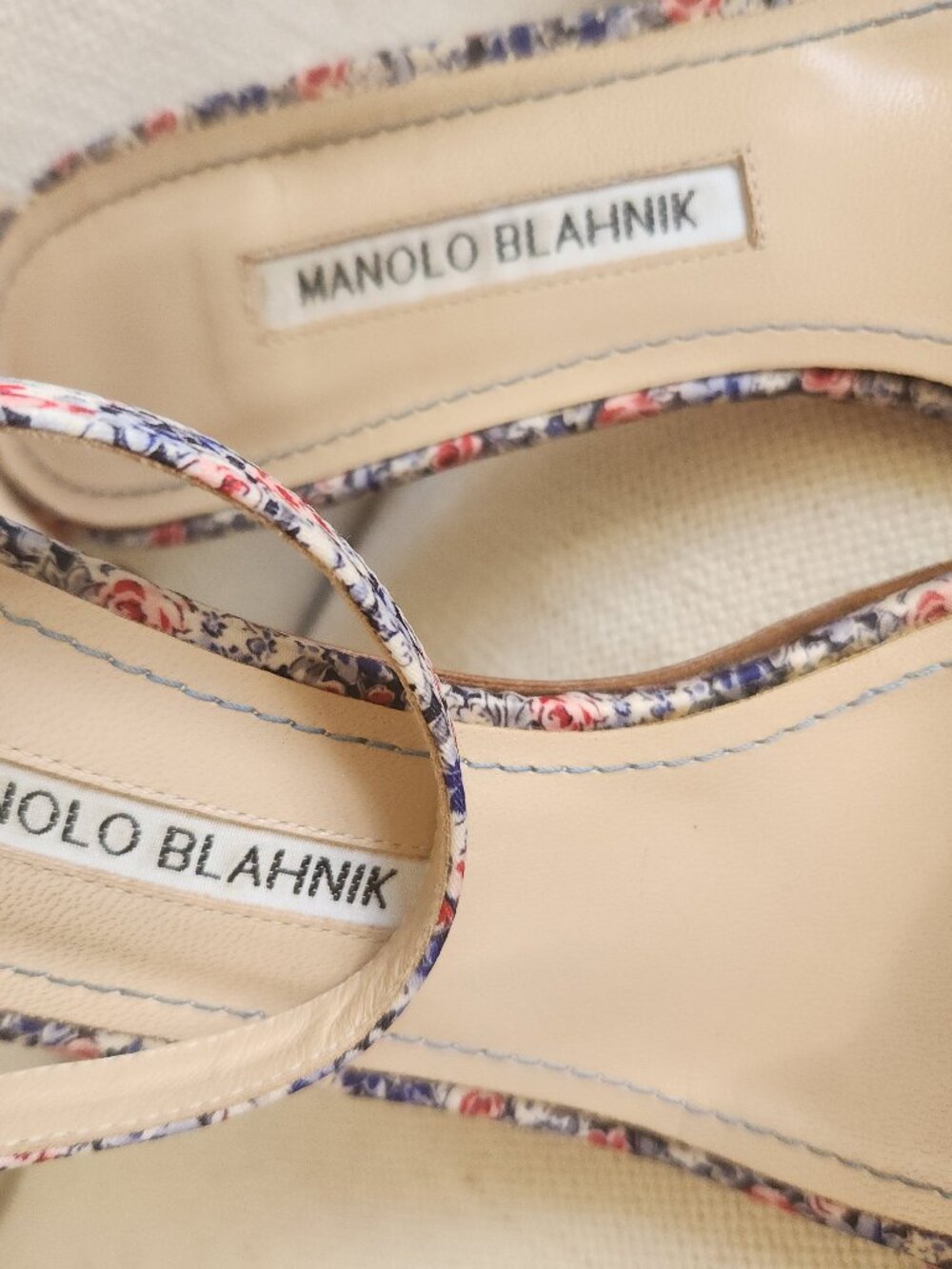 Manolo Blahnik Floral Print Satin Strappy High Heel Sandals - Sz 39 - Picture 6 of 15